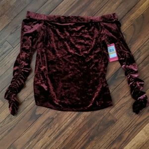 Vince Camuto off shoulder velvet top